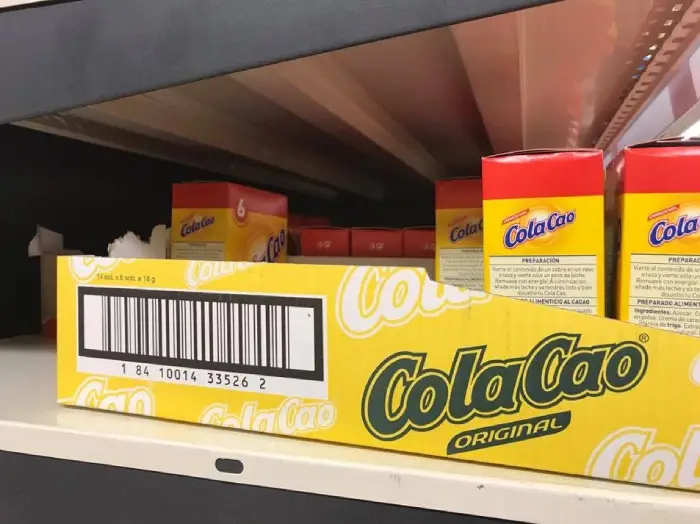 Código de barras DUN-14 en una caja