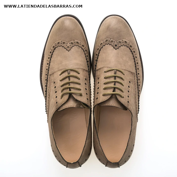 Un par de zapatos
